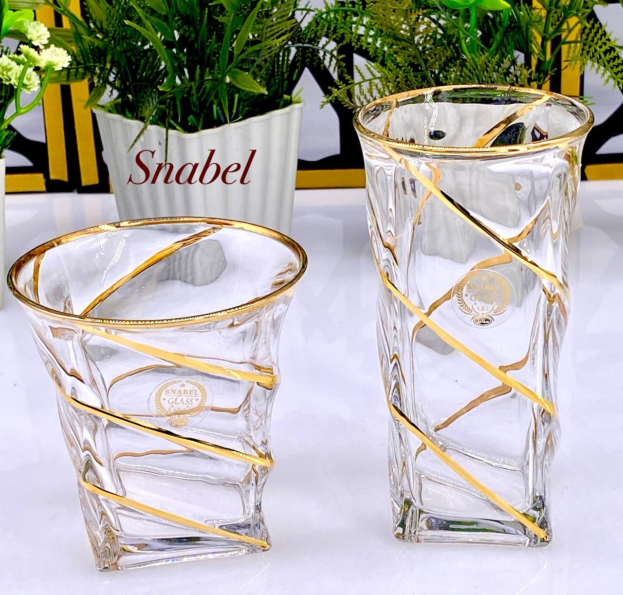 Set of 12 pieces of glass cup